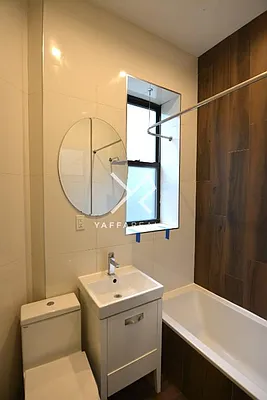 Rented by Yaffa Realty LLC | media 7