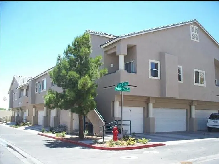 2152 Quarry Ridge St #2 — Photo 32