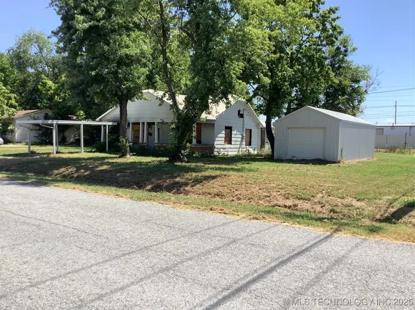 101 N Whitaker St, Pryor, OK 74361