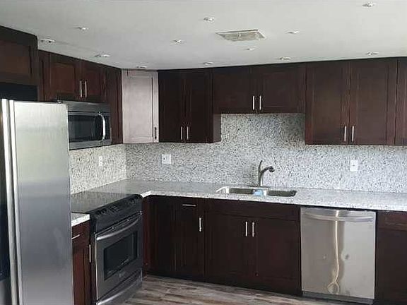 3rd image of 441 Poinciana Dr #1520
