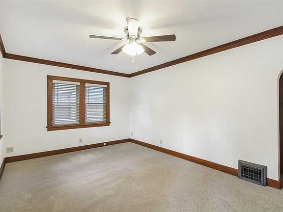 4th image of 3922 N Vincent Ave