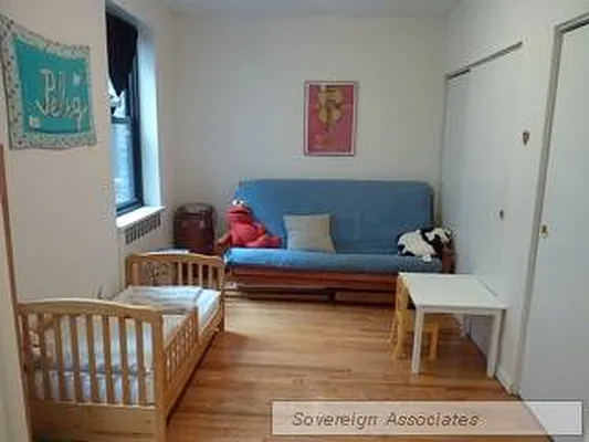 Rented by Sovereign Associates | media 7