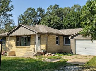 5105 Hickman Rd, Hickman, NE 68372