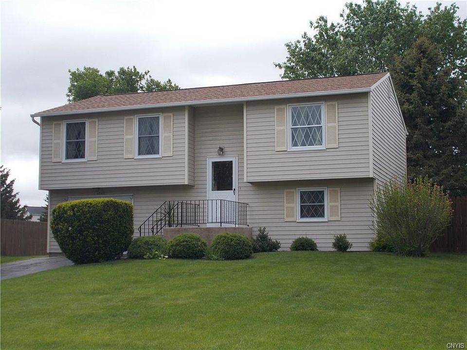 1st image of 6837 Crystalwood Dr