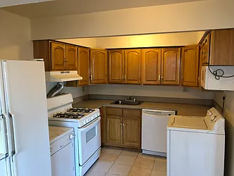 Rented by Walker Whiteside Pettibone, LREB