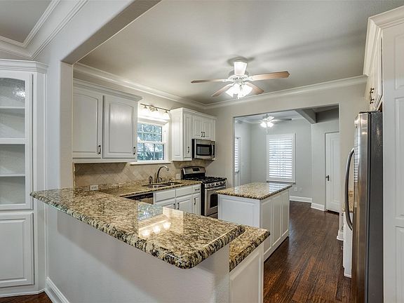 5th image of 4236 University Blvd