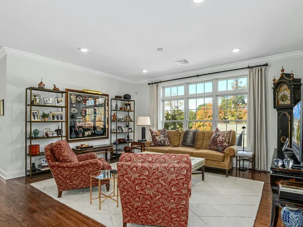 77 Sunset Lane #332, Ridgefield, CT 06877