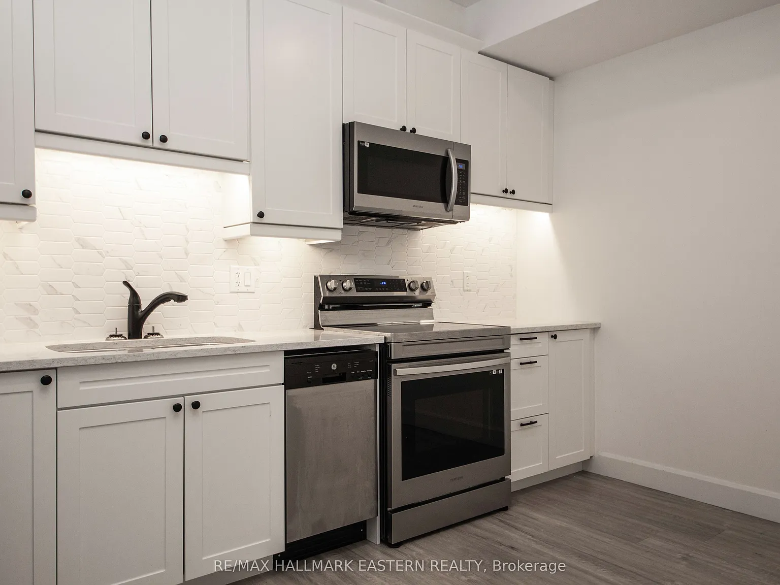 2 bed, $2,150 — Photo 2