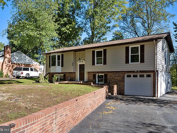 3rd image of 1335 Aquia Dr