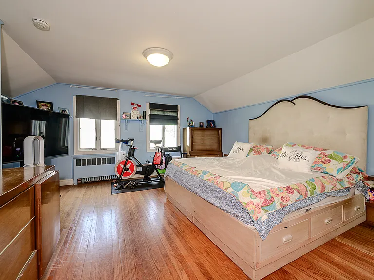 928 Northfield Rd — Photo 11