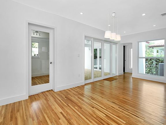 5th image of 633 Madeira Ave