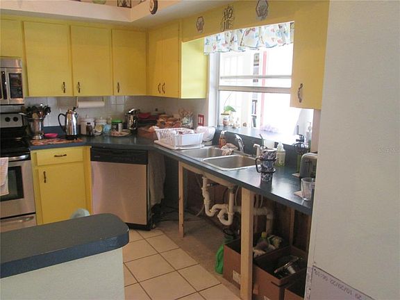 5th image of 5885 Brickell Dr