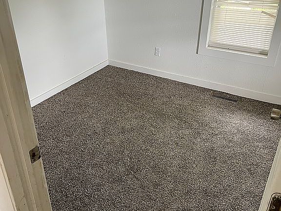 3rd image of 1007 Green St