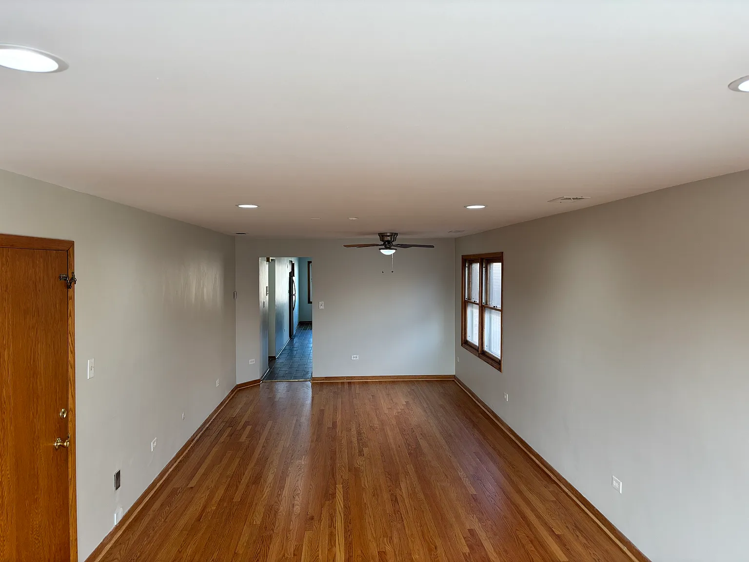 6042 S Kolmar Ave — Photo 1