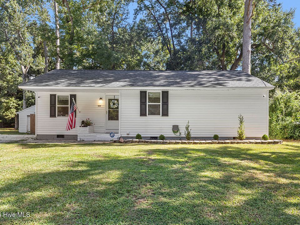 1st image of 504 Oak Lane
