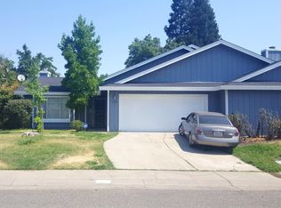 5709 Fox Creek Dr, Elk Grove, CA 95758