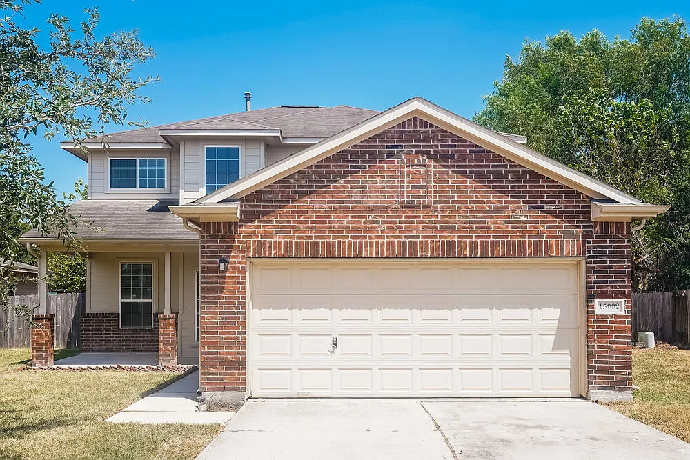 4 bed, 2.0 bath, 2153 sqft, $2,315 — Photo 1