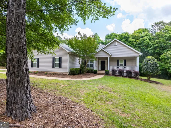 145 Orchard Ridge Dr, Forsyth, GA 31029