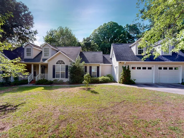 2560 Autumn Ter, Dalzell, SC 29040