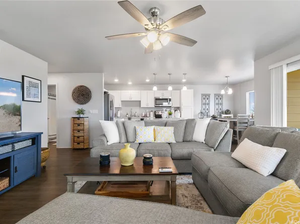 91-3475 Nana Hope St #601, Ewa Beach, HI 96706