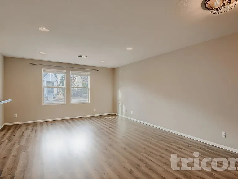 2172 Willow Ct — Photo 4