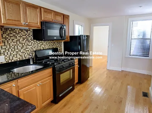 61 Joy St #1, Boston, MA 02114