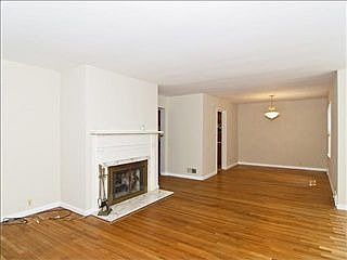 5th image of 5871 Crestview Ave