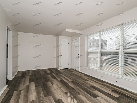 5th image of 4305 Washington St