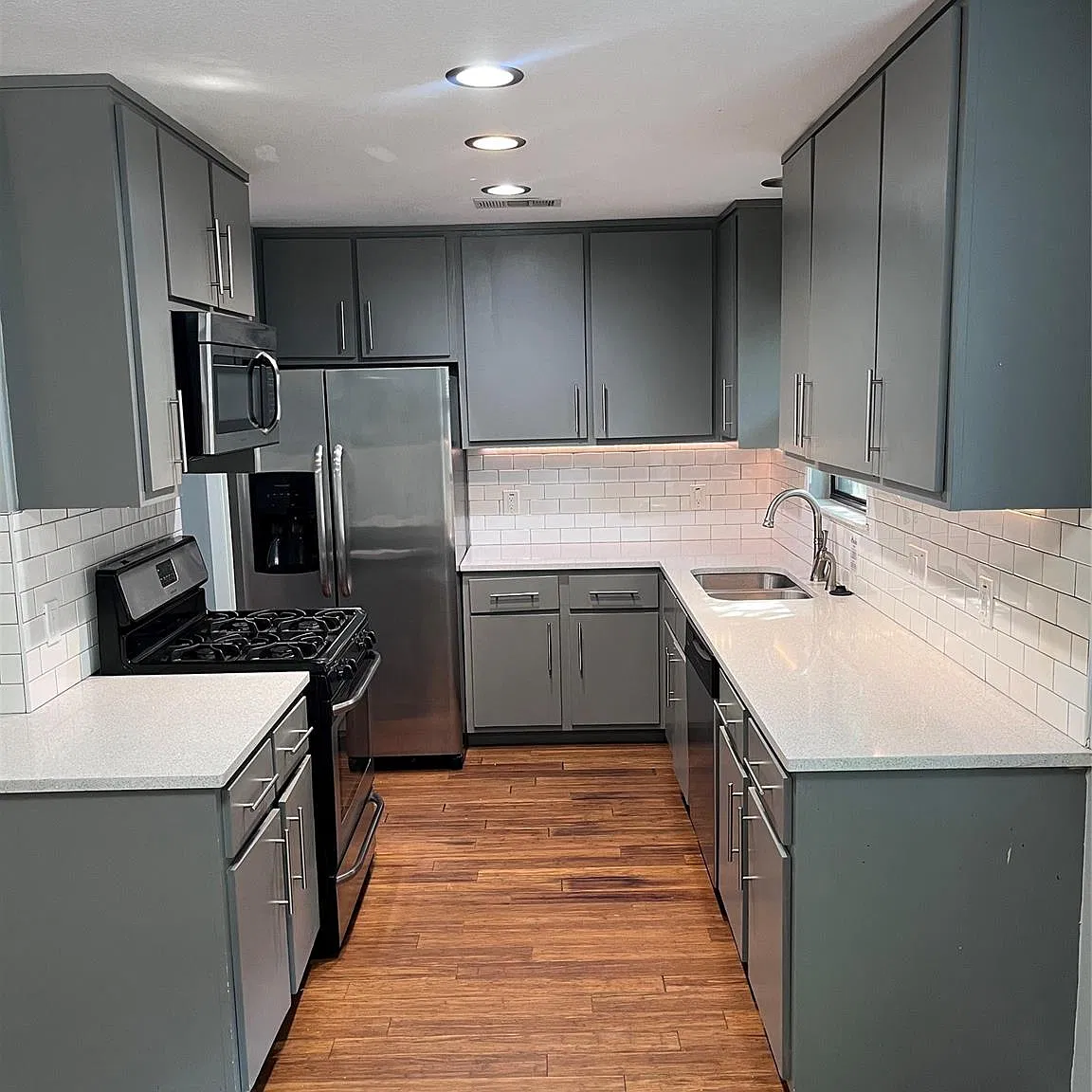 4 bed, 2.0 bath, 1223 sqft, $2,450 — Photo 1