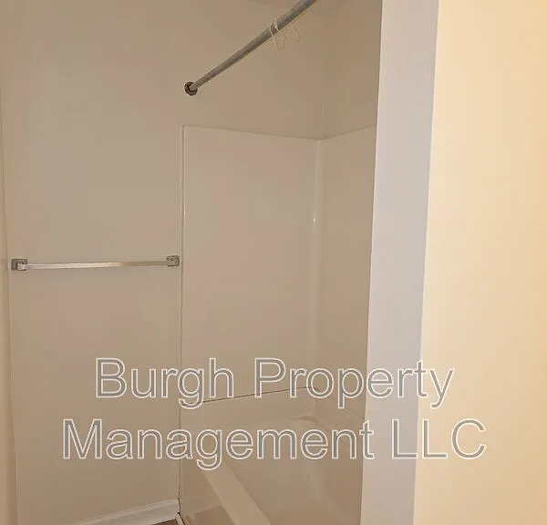 116 W 8th Ave #4B — Photo 8