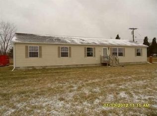 58181 Rosell Rd, Lenox, MI 48048