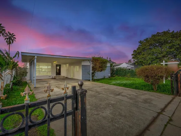 1379 Camellia Dr, East Palo Alto, CA 94303