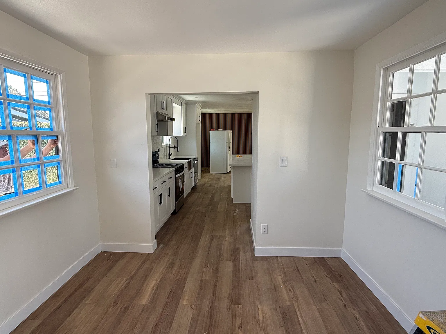 2442 Balfour Ave — Photo 3