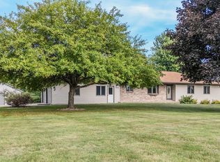 7050 Woodenshoe Rd, Neenah, WI 54956