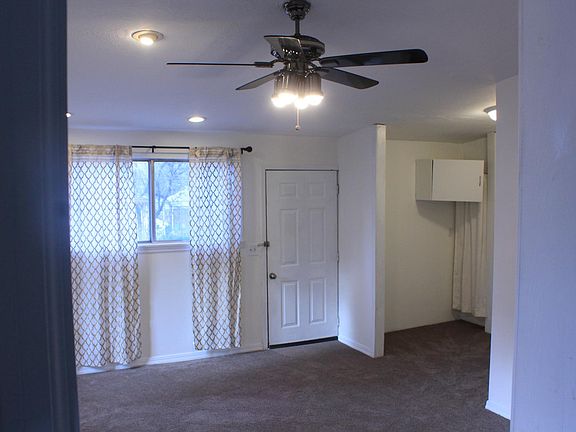 5th image of 1477 E Woodland Ave