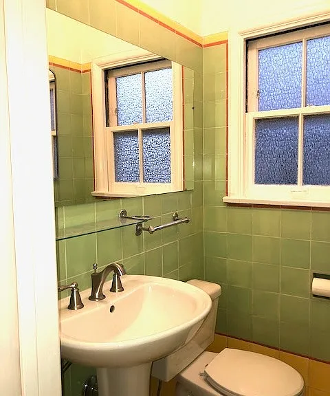 Bedroom/Guest/Office Bathroom