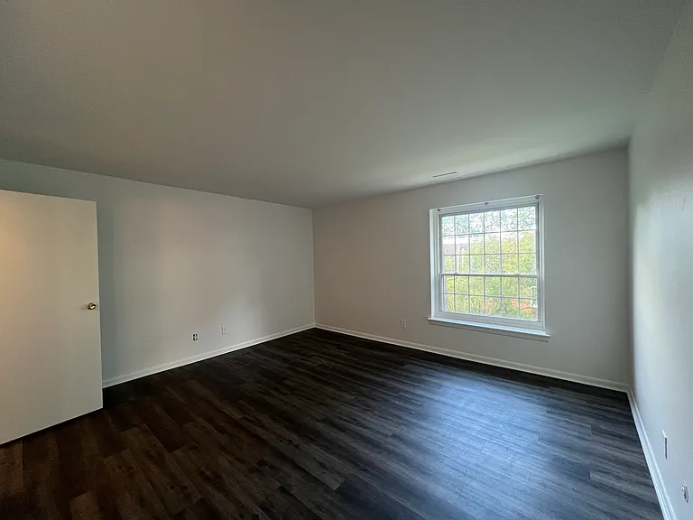 4000 Gypsy Ln #717 — Photo 4