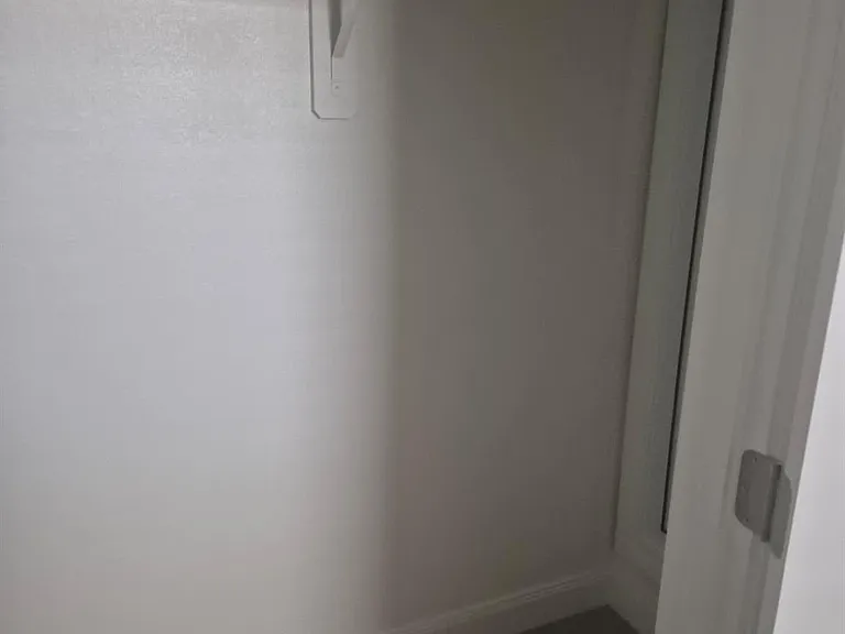 809 Coronado Terrace Ln — Photo 18