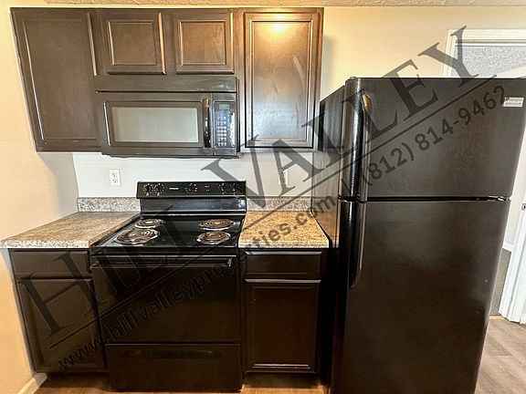 4th image of 1028 S Center St #35652C87