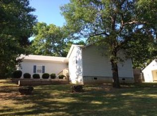 180 Shawn Rd, Kirbyville, MO 65679