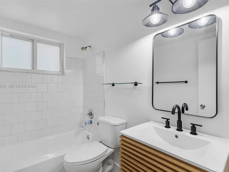 13880 NE 20th Pl #2 — Photo 7