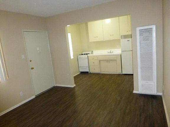 3rd image of 3540 Overland Ave APT 7