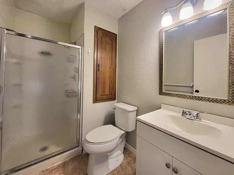 3232 S Roanoke Ave — Photo 12