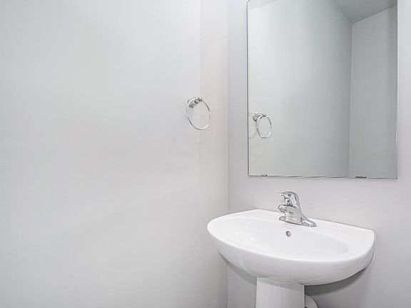3rd image of 4658 Glen Haven Dr