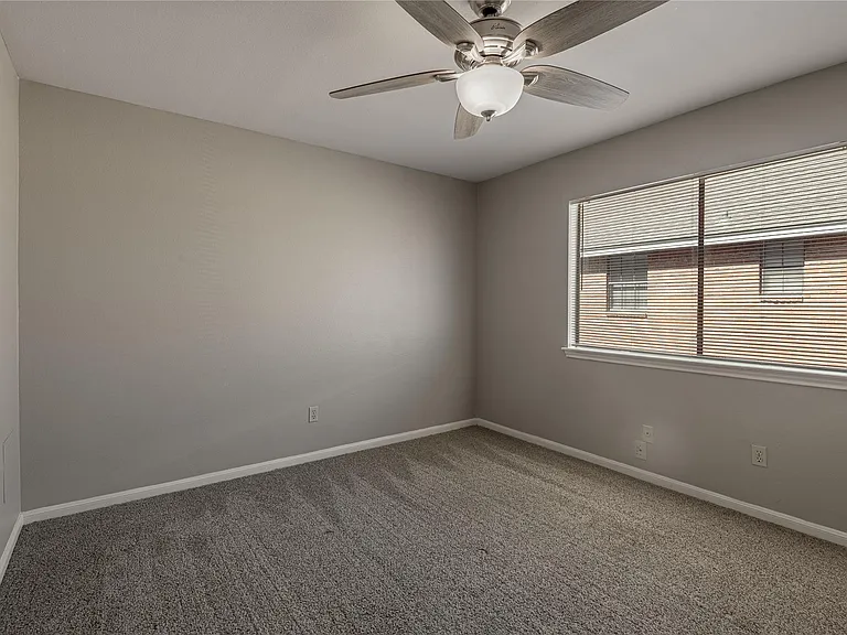 2404 Sycamore Ave #C4 — Photo 18