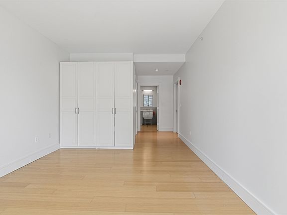 4th image of 45 Province St APT 1105