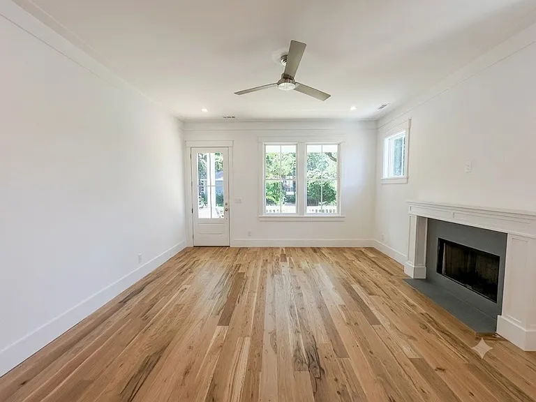 420 Waight St — Photo 7