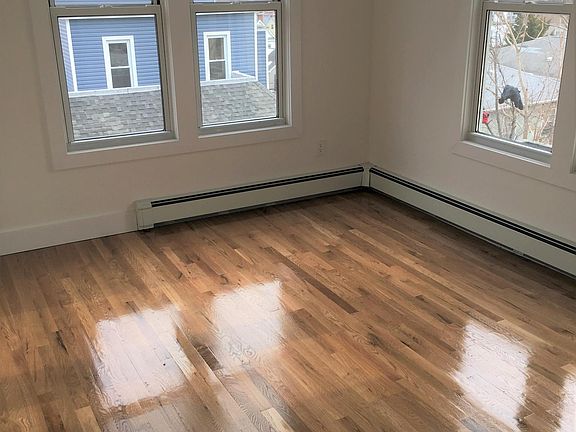 4th image of 102 Kimball Ave