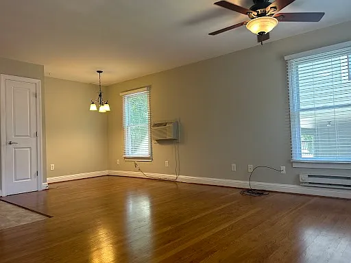 1 bed, 650 sqft, $1,650 — Photo 2