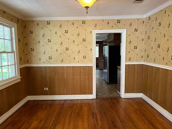 5th image of 309 Williams St